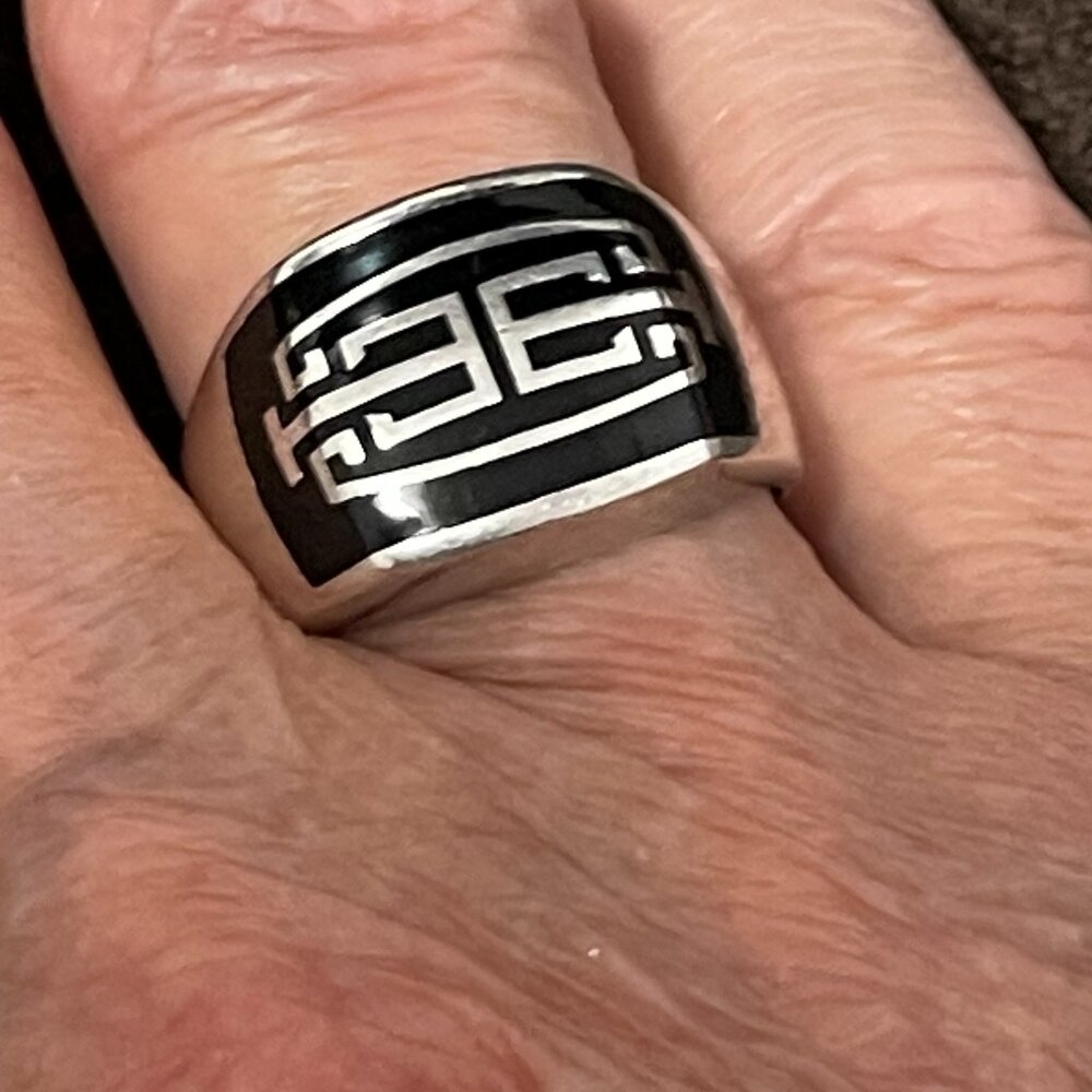 men's sterling silver w black onyx inlay, size 11